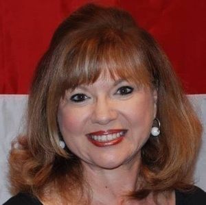 Meet your Posher, Louise